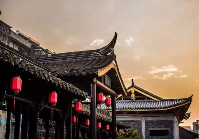 奔狼纹章能让队伍转败为胜，为啥路人局却几乎没有用的呢？